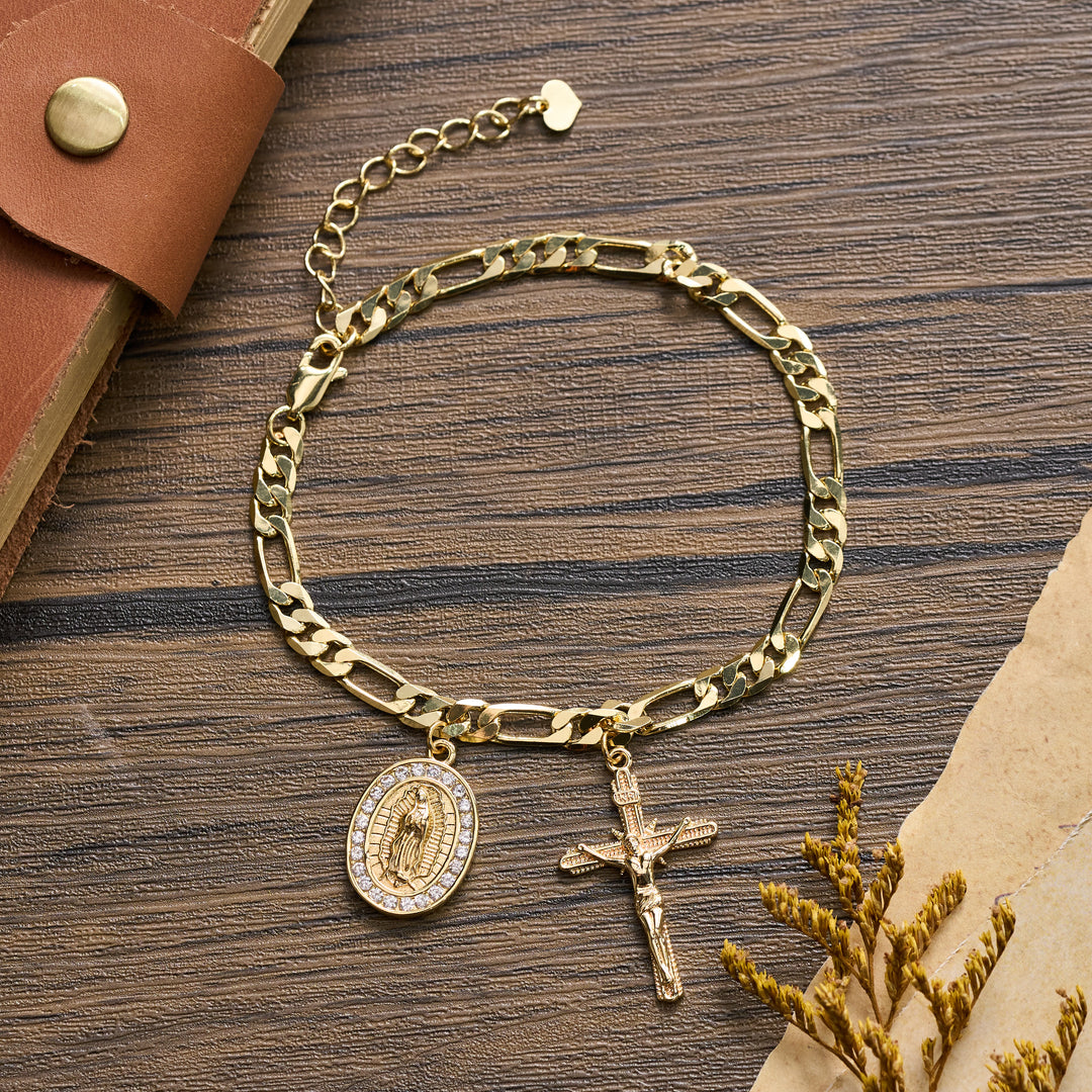 Christianartworkshop Figaro-Kettenarmband mit Guadalupe-Medaille, Strassrand und Kruzifix-Anhänger - Unsere Liebe Frau und das Kruzifix B - image 4