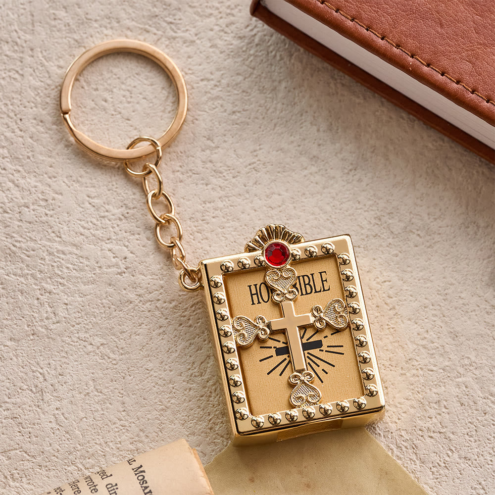 Christianartworkshop Mini-Bibel-Schlüsselanhänger mit hohlem Herz-Kreuz-Rahmen und eingelassenem Zirkonia: Ein Symbol der heiligen himmlischen Verheißung - Goldgelb & Rot - image 3