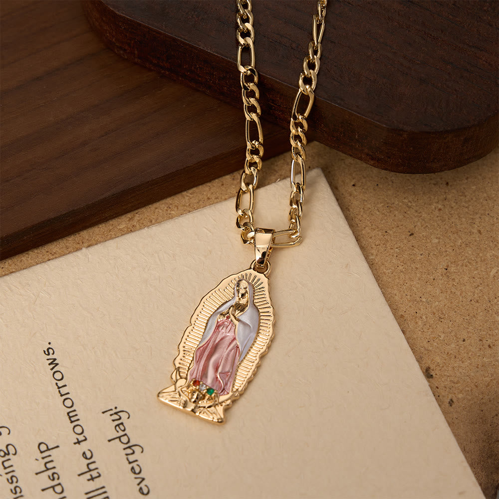 Christianartworkshop Eleganter Anhänger mit Sonnenstrahlenrand, emailliert, Jungfrau Guadalupe, an einer massiven Figaro-Kette - image 7