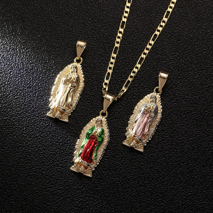 Christianartworkshop Eleganter Anhänger mit Sonnenstrahlenrand, emailliert, Jungfrau Guadalupe, an einer massiven Figaro-Kette - image 3