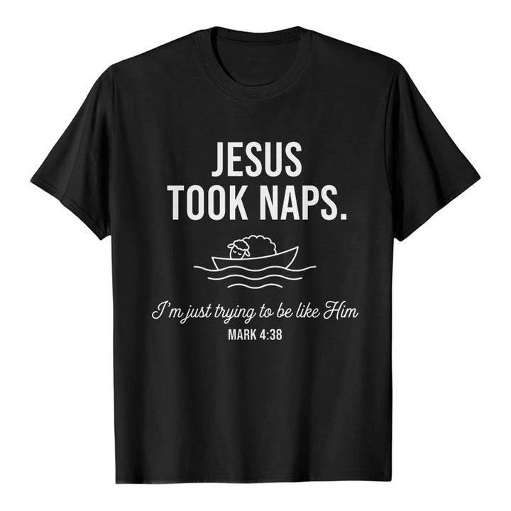 Christianartworkshop Lustiges Glaubenszitat: Schlafendes Lamm auf einem Boot – Minimalistisches Grafikdesign, Premium-Kurzarm-T-Shirt - Schwarz - 2XL - image 1