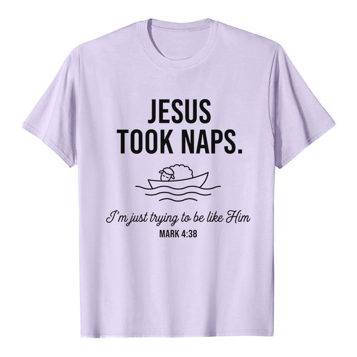 Christianartworkshop Lustiges Glaubenszitat: Schlafendes Lamm auf einem Boot – Minimalistisches Grafikdesign, Premium-Kurzarm-T-Shirt - Lila - 2XL - image 4