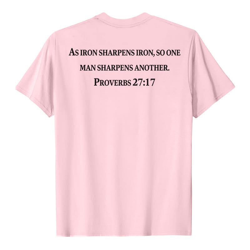 Christianartworkshop Wie Eisen Eisen schärft (Sprüche 27,17) – Premium-T-Shirt mit gekreuztem Bibelvers auf der Vorderseite, gekreuztem Rücken und kurzen Ärmeln - image 11