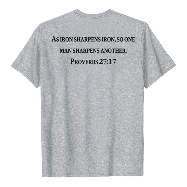Christianartworkshop Wie Eisen Eisen schärft (Sprüche 27,17) – Premium-T-Shirt mit gekreuztem Bibelvers auf der Vorderseite, gekreuztem Rücken und kurzen Ärmeln - image 5
