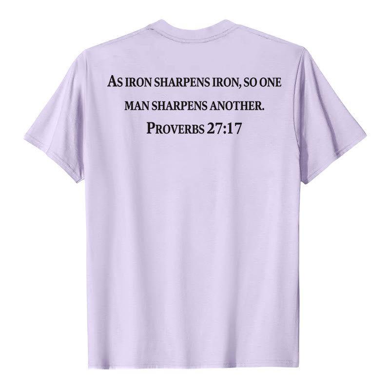 Christianartworkshop Wie Eisen Eisen schärft (Sprüche 27,17) – Premium-T-Shirt mit gekreuztem Bibelvers auf der Vorderseite, gekreuztem Rücken und kurzen Ärmeln - image 14