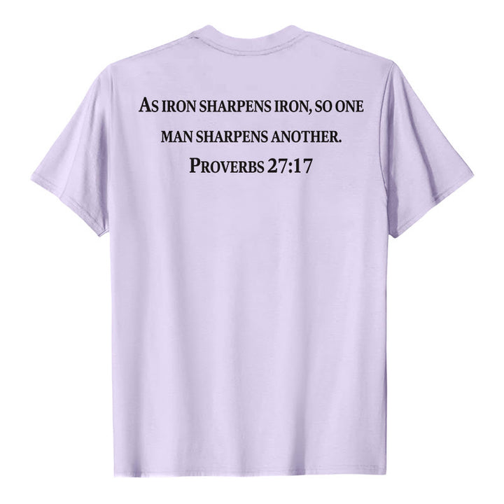 Christianartworkshop Wie Eisen Eisen schärft (Sprüche 27,17) – Premium-T-Shirt mit gekreuztem Bibelvers auf der Vorderseite, gekreuztem Rücken und kurzen Ärmeln - image 14