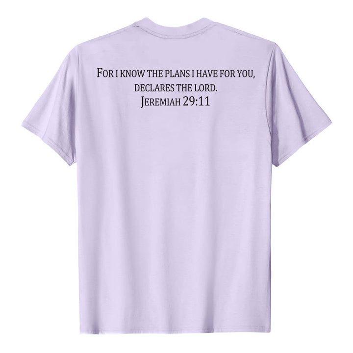 Christianartworkshop Denn ich kenne die Pläne, die ich für euch habe (Jeremia 29,11). Premium-T-Shirt mit kurzem Ärmel und Kreuz auf der Vorderseite, Bibelvers auf der Rückseite und Kreuz. - image 14