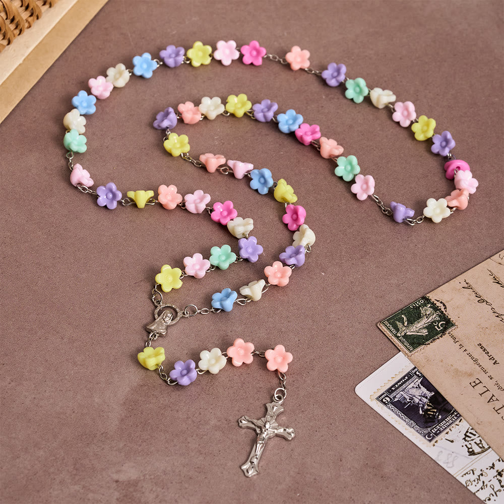 Christianartworkshop Rosenkranz aus massiven, fünfblättrigen, blütenförmigen Perlen mit geprägter Marienmedaille und detailliertem antiken Kruzifix - Mehrfarbiger Rosenkranz mit Blumen - image 0
