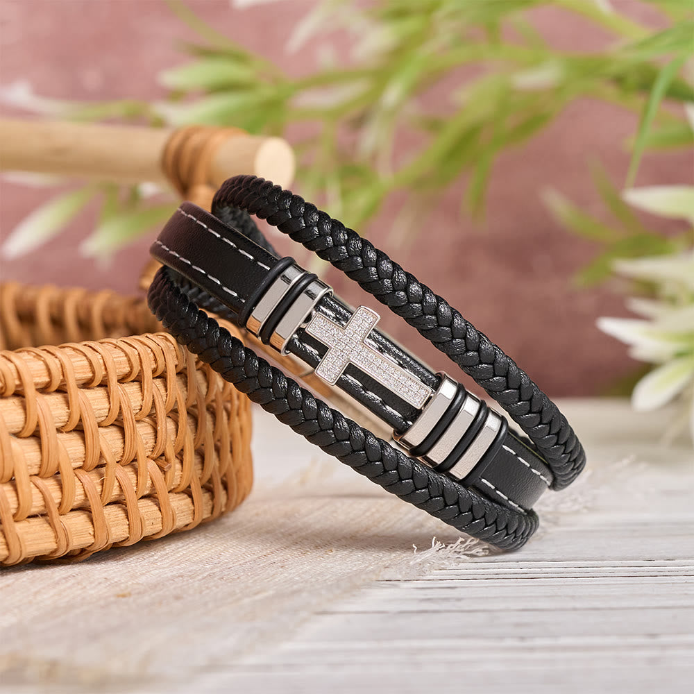 Christianartworkshop Mehrlagiges geflochtenes Lederarmband mit Zirkonia-Kreuz und dreifarbigem Metall-Zwischenstück - image 8