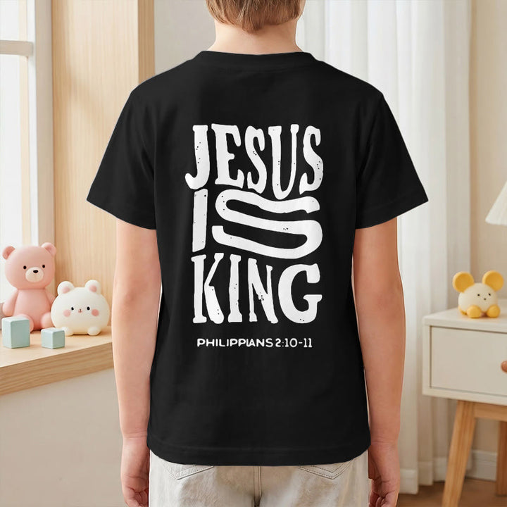 Christianartworkshop „Jesus ist König“ Philipper 2,10-11 Kinder-T-Shirt mit kurzen Ärmeln und auffälligem Aufdruck in abgenutzter, fetter Schrift auf Vorder- und Rückseite - image 43