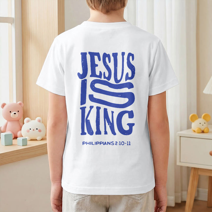 Christianartworkshop „Jesus ist König“ Philipper 2,10-11 Kinder-T-Shirt mit kurzen Ärmeln und auffälligem Aufdruck in abgenutzter, fetter Schrift auf Vorder- und Rückseite - image 16