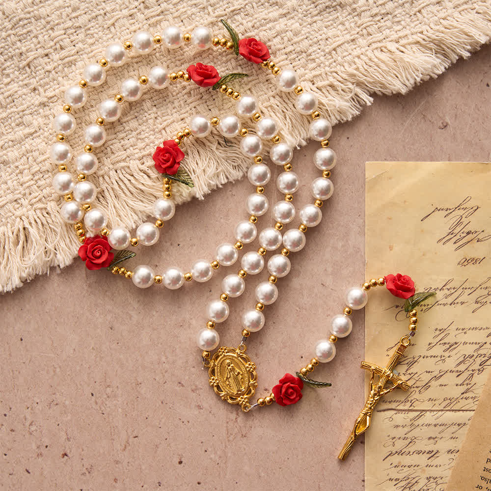Christianartworkshop Klassischer Rosenkranz aus Elfenbein und roten Rosen: Sanfte, elegante Marienverehrung - Unsere Liebe Frau und das Kruzifix - image 0