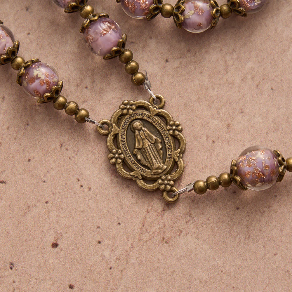 Christianartworkshop Katholischer Rosenkranz mit schimmernden Lavendelperlen, Marienmedaille und Kruzifix - image 8