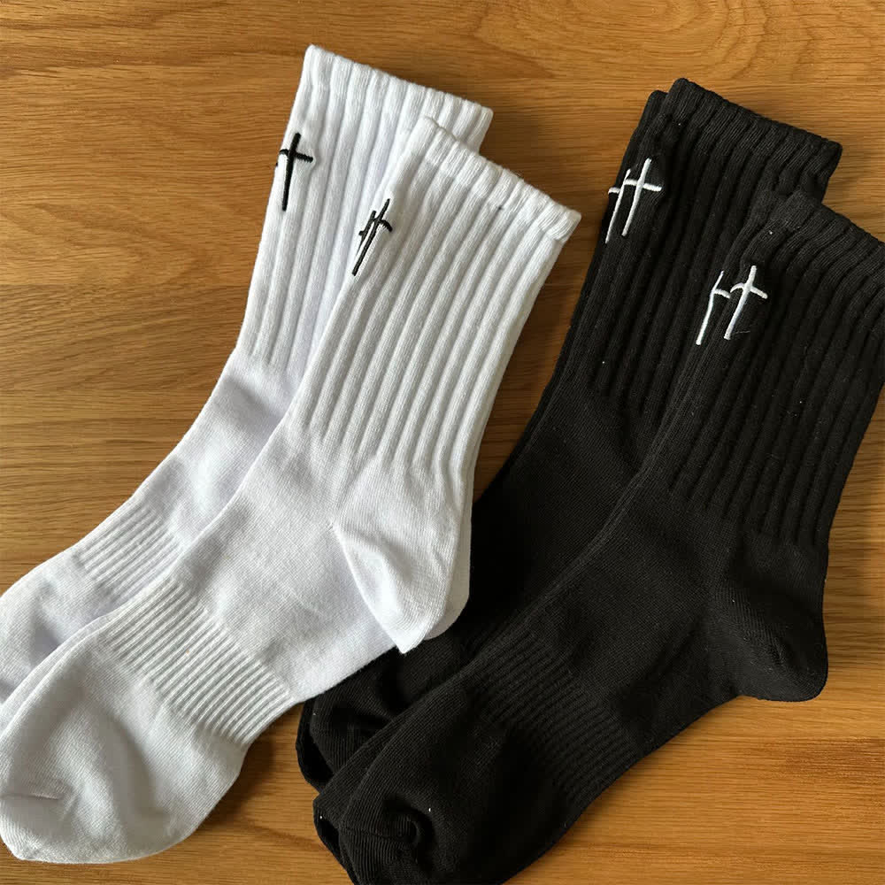 Christianartworkshop Einfarbige Socken mit einfacher Kreuzstickerei, bequeme Passform, ideal für den täglichen Gebrauch und sportliche Aktivitäten - image 1