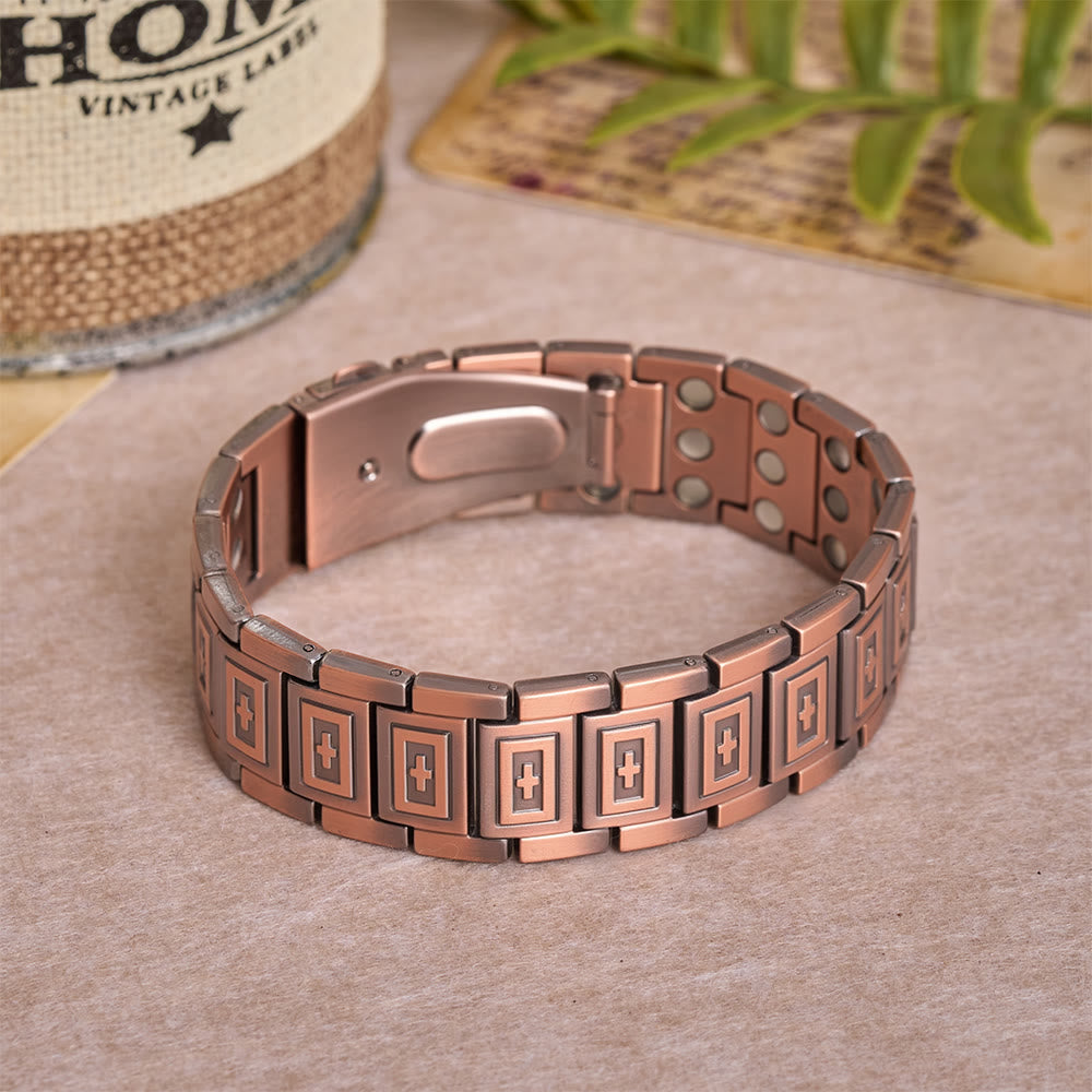 Christianartworkshop Gliederarmband im Uhrenarmband-Stil mit vertieftem, geprägtem Kreuz auf jedem rechteckigen Glied - image 2