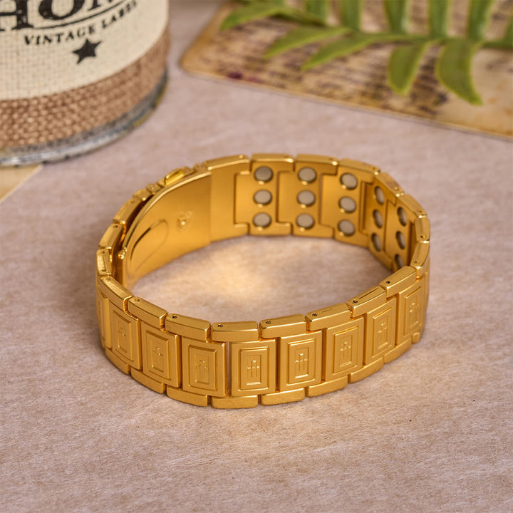 Christianartworkshop Gliederarmband im Uhrenarmband-Stil mit vertieftem, geprägtem Kreuz auf jedem rechteckigen Glied - image 5