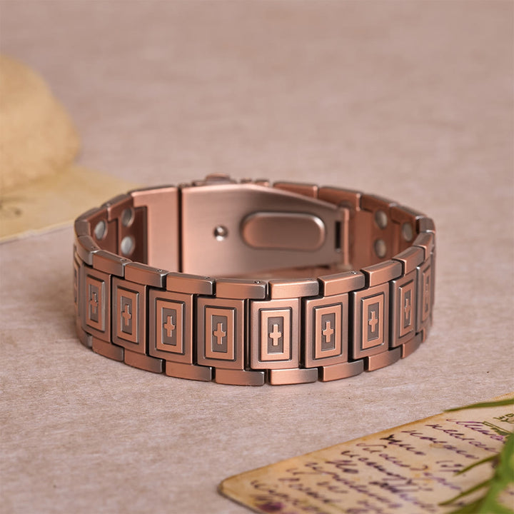 Christianartworkshop Gliederarmband im Uhrenarmband-Stil mit vertieftem, geprägtem Kreuz auf jedem rechteckigen Glied - Bronze - image 0
