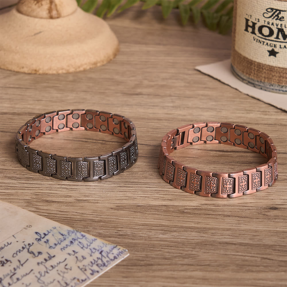 Christianartworkshop Rechteckiges Gliederarmband mit eingefasstem Kreuzmotiv aus Perlen und verstellbarem Faltverschluss - image 1