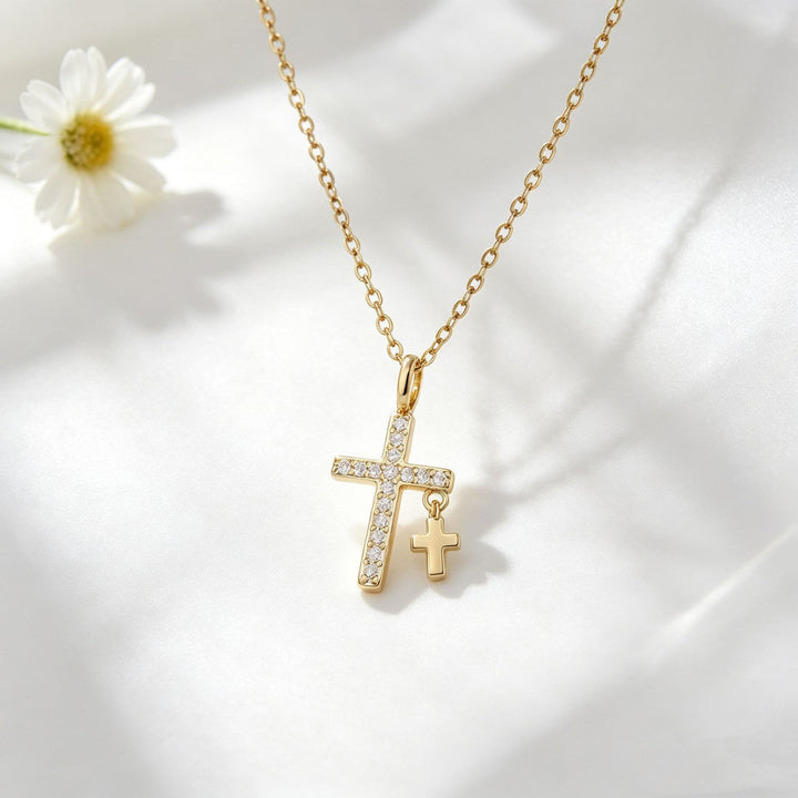 Christianartworkshop Großer Kreuzanhänger mit Zirkonia-Einlage, massivem Mini-Kreuzanhänger und klassischer Ankerkette - Golden - image 2