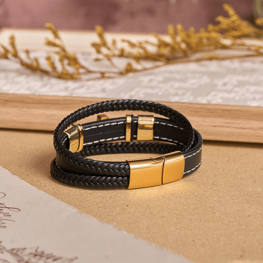 Christianartworkshop Doppelt geflochtenes Lederarmband mit poliertem Steinkreuz und zwei seitlichen Metallperlen - image 9