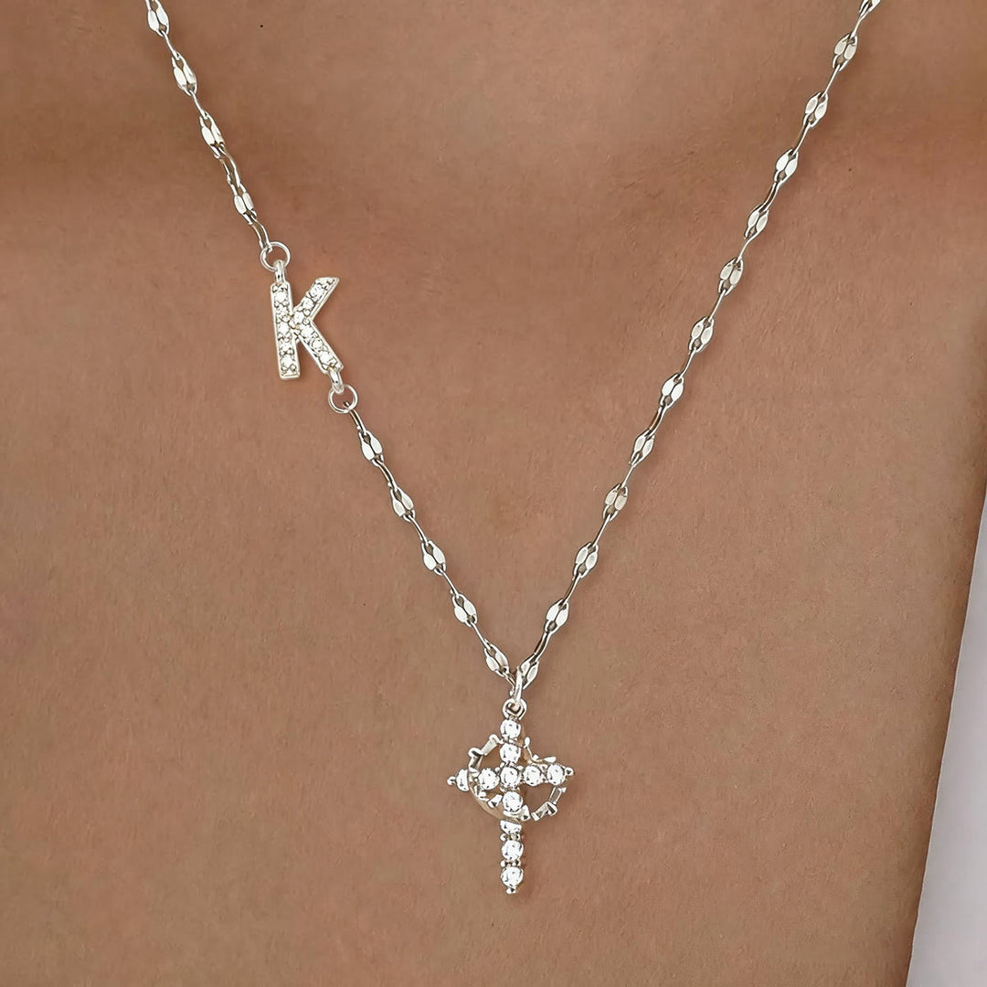 Christianartworkshop Personalisierte Halskette mit Krone und Kreuz in Gold- und Silberoptik mit AZ-Anfangsbuchstaben: Individueller Anhänger mit Monogramm des heiligen Glaubens - K - Silber - image 40