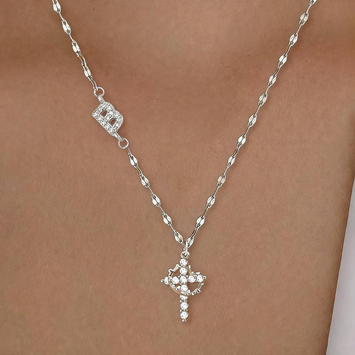 Christianartworkshop Personalisierte Halskette mit Krone und Kreuz in Gold- und Silberoptik mit AZ-Anfangsbuchstaben: Individueller Anhänger mit Monogramm des heiligen Glaubens - B - Silber - image 30
