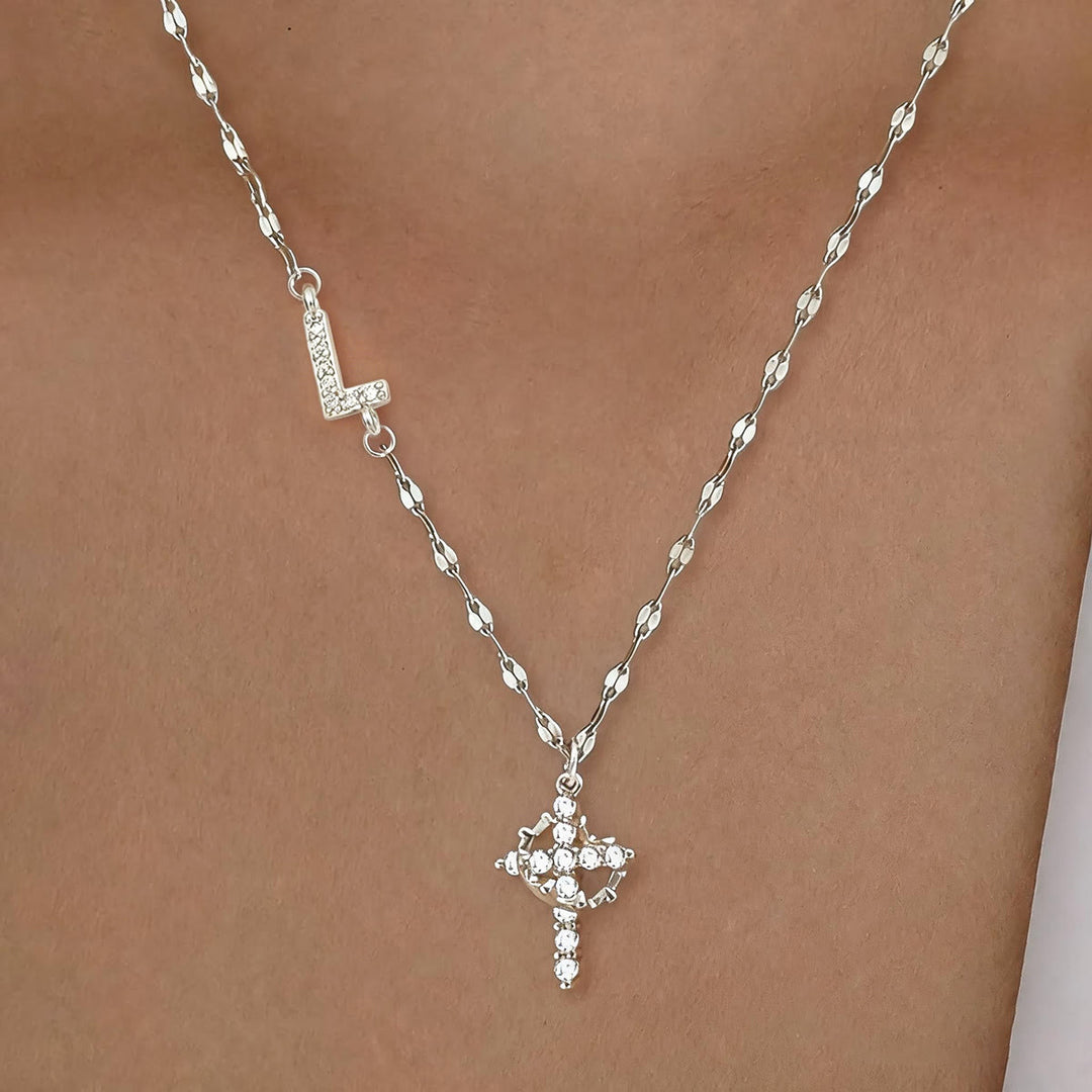 Christianartworkshop Personalisierte Halskette mit Krone und Kreuz in Gold- und Silberoptik mit AZ-Anfangsbuchstaben: Individueller Anhänger mit Monogramm des heiligen Glaubens - L - Silber - image 41