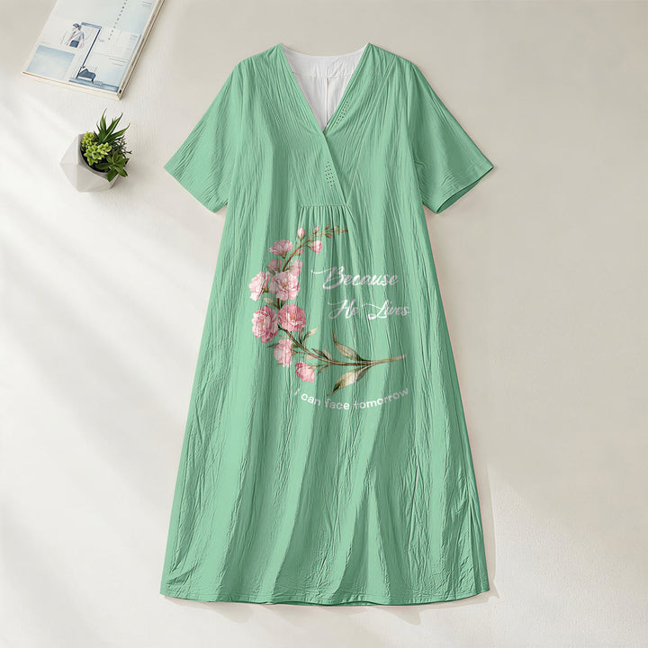 Christianartworkshop „Weil er lebt, kann ich dem Morgen entgegensehen“ – Midikleid mit floralem Zweigmuster, V-Ausschnitt und kurzen Ärmeln - Grün - 4XL - image 6