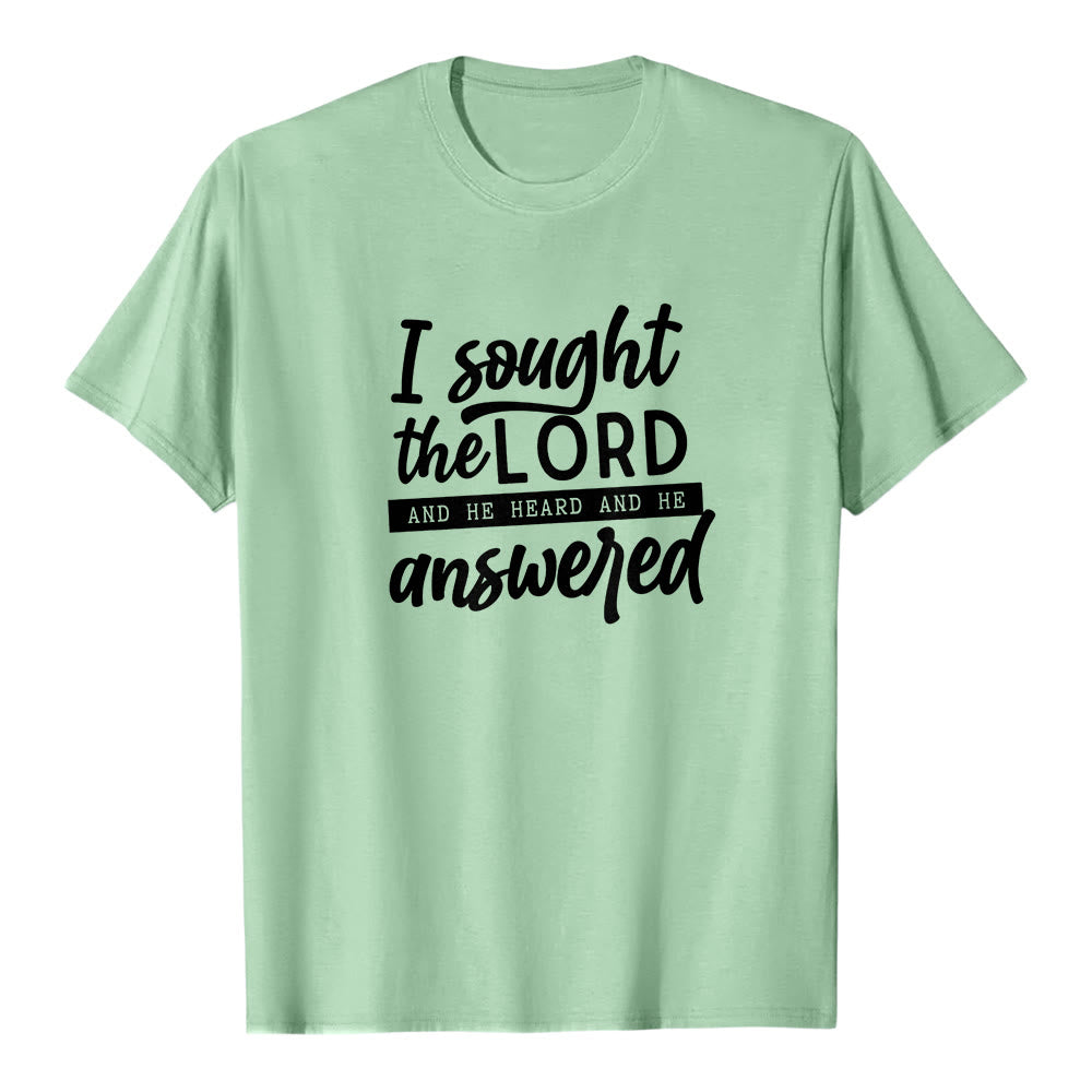 Christianartworkshop „Ich suchte den Herrn, und er hörte und antwortete“ – Hochwertiges Kurzarm-T-Shirt mit Bibelvers - Hellgrün - 2XL - image 6