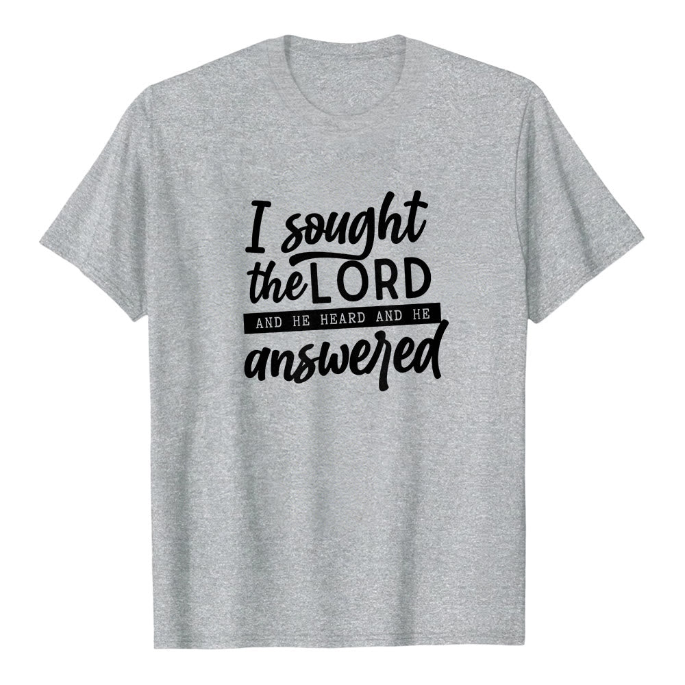 Christianartworkshop „Ich suchte den Herrn, und er hörte und antwortete“ – Hochwertiges Kurzarm-T-Shirt mit Bibelvers - Grau - 2XL - image 2