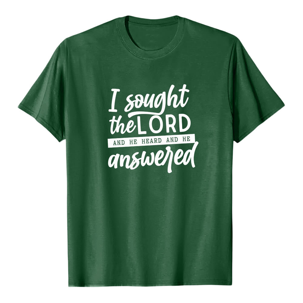 Christianartworkshop „Ich suchte den Herrn, und er hörte und antwortete“ – Hochwertiges Kurzarm-T-Shirt mit Bibelvers - Dunkelgrün - 2XL - image 7