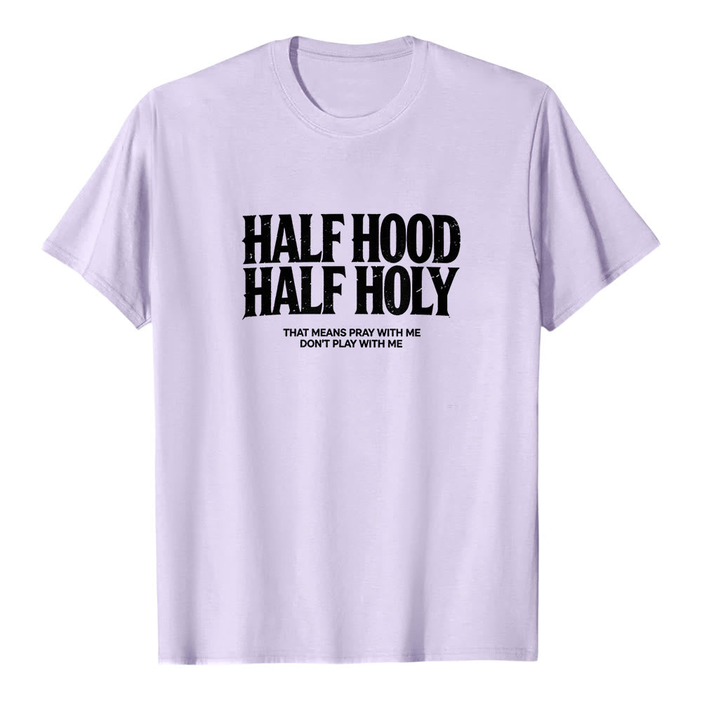 Christianartworkshop „Halb Kapuze, halb heilig“ Premium-Kurzarm-T-Shirt mit auffälligem gotischem Schriftzug - Lila - 2XL - image 3