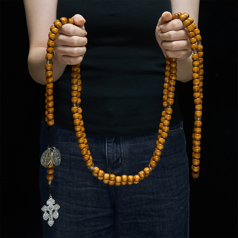 Christianartworkshop Traditioneller rustikaler Rosenkranz aus Holz, 15.05.2020, mit St.-Benedikt-Medaille und Kruzifix - image 13