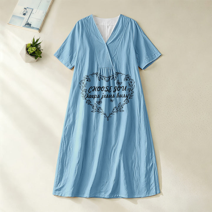 Christianartworkshop Einfarbiges Midikleid mit Liebesbotschaft, Regenbogenherz und Slogan, V-Ausschnitt und kurzen Ärmeln - Blau - 4XL - image 4