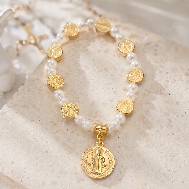 Christianartworkshop Zweifarbiges, graviertes Armband mit St.-Benedikt-Medaille aus elastischen Perlen: Ein Symbol heiligen Schutzes - image 3