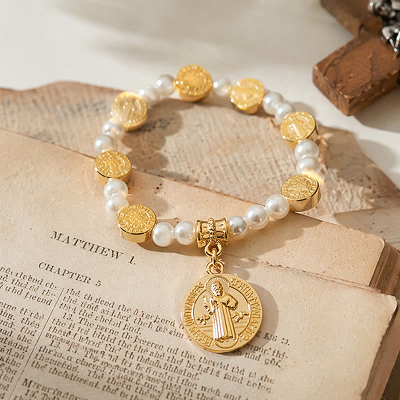 Christianartworkshop Zweifarbiges, graviertes Armband mit St.-Benedikt-Medaille aus elastischen Perlen: Ein Symbol heiligen Schutzes - image 2