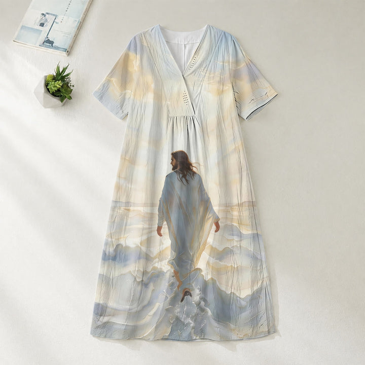 Christianartworkshop Faithful „Jesus Walks On Water“ – Midikleid mit V-Ausschnitt und kurzen Ärmeln - 4XL - image 1
