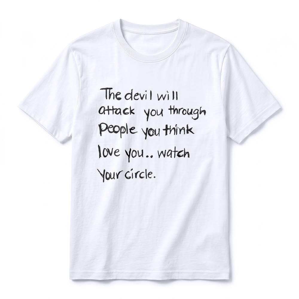 Christianartworkshop „Der Teufel wird dich durch Menschen angreifen, von denen du glaubst, dass sie dich lieben“ – Premium-Kurzarm-T-Shirt - image 9