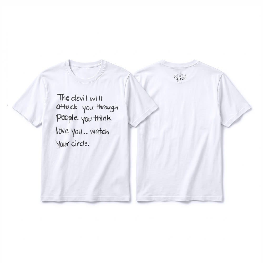 Christianartworkshop „Der Teufel wird dich durch Menschen angreifen, von denen du glaubst, dass sie dich lieben“ – Premium-Kurzarm-T-Shirt - Weiß - 2XL - image 8