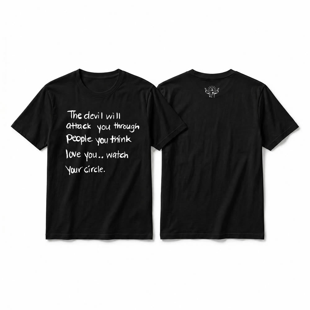 Christianartworkshop „Der Teufel wird dich durch Menschen angreifen, von denen du glaubst, dass sie dich lieben“ – Premium-Kurzarm-T-Shirt - Schwarz - 2XL - image 11