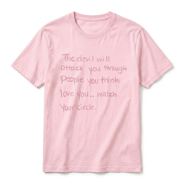 Christianartworkshop „Der Teufel wird dich durch Menschen angreifen, von denen du glaubst, dass sie dich lieben“ – Premium-Kurzarm-T-Shirt - image 27