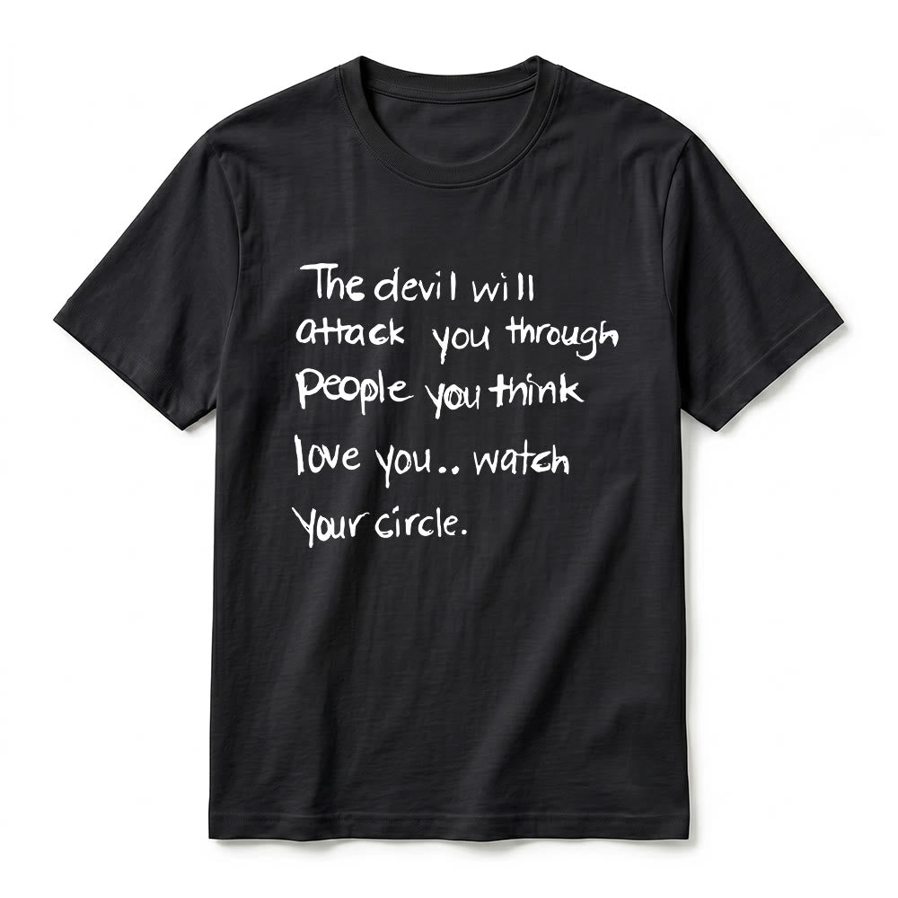 Christianartworkshop „Der Teufel wird dich durch Menschen angreifen, von denen du glaubst, dass sie dich lieben“ – Premium-Kurzarm-T-Shirt - image 12
