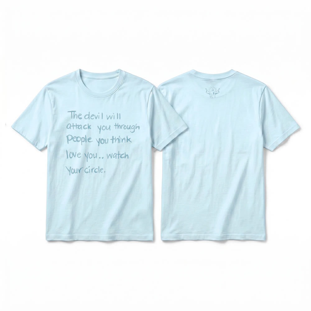 Christianartworkshop „Der Teufel wird dich durch Menschen angreifen, von denen du glaubst, dass sie dich lieben“ – Premium-Kurzarm-T-Shirt - Blau - 2XL - image 2