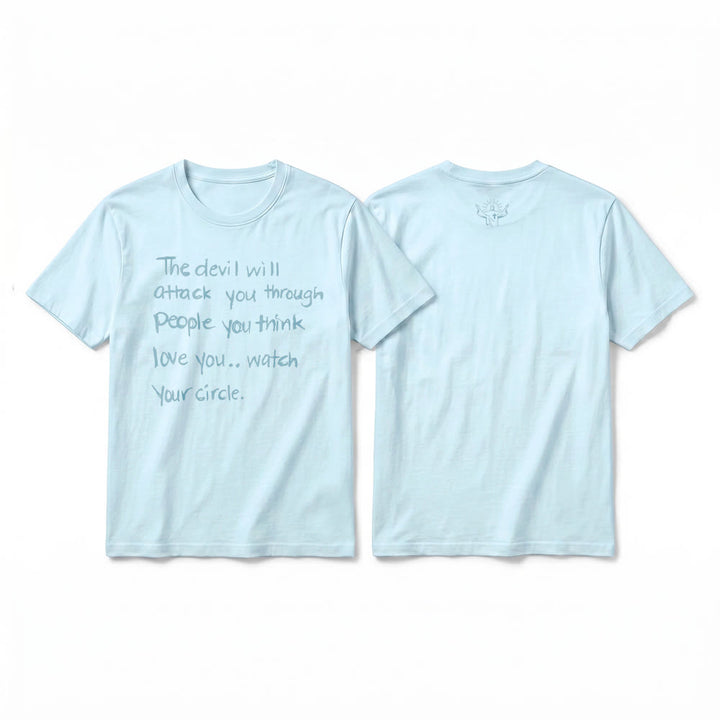 Christianartworkshop „Der Teufel wird dich durch Menschen angreifen, von denen du glaubst, dass sie dich lieben“ – Premium-Kurzarm-T-Shirt - Blau - 2XL - image 2