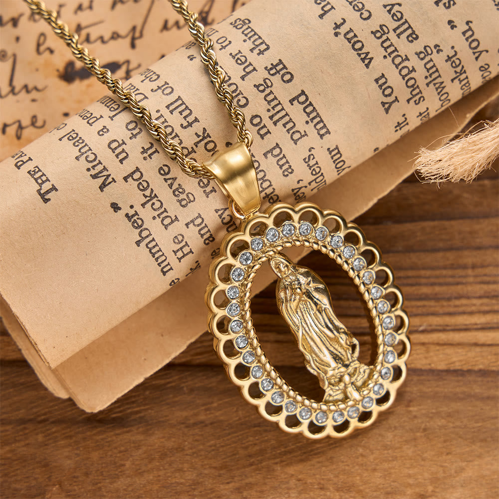 Christianartworkshop Ovale Marienkette mit durchbrochenem Muster, Zirkon-Halo und geflochtener Kette: Eine Erinnerung an göttliche Barmherzigkeit und himmlischen Schutz - Golden - image 0