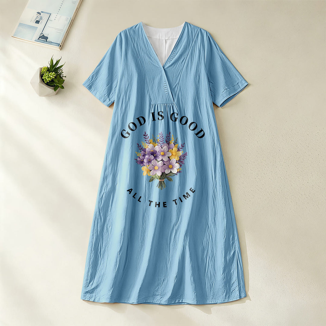Christianartworkshop „Gott ist immer gut“ Midikleid mit Blumenstrauß-Print, V-Ausschnitt und kurzen Ärmeln - Blau - 4XL - image 4