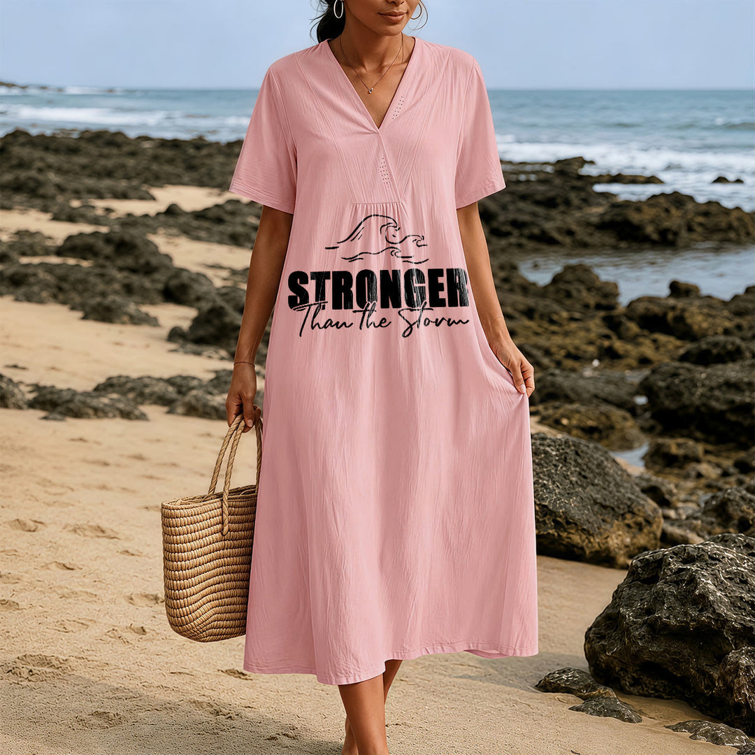 Christianartworkshop „Stärker als der Sturm“ Midikleid mit Wellenmuster, V-Ausschnitt und kurzen Ärmeln - image 17