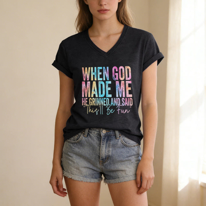 Christianartworkshop „Als Gott mich schuf“ Buntes, lässiges T-Shirt mit Farbverlauf und V-Ausschnitt - image 5