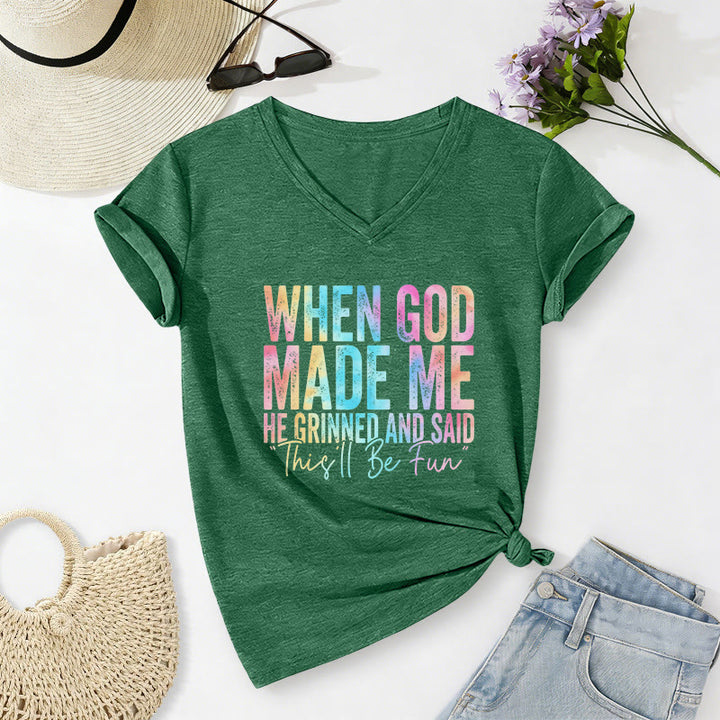 Christianartworkshop „Als Gott mich schuf“ Buntes, lässiges T-Shirt mit Farbverlauf und V-Ausschnitt - Dunkelgrün - 2XL - image 18