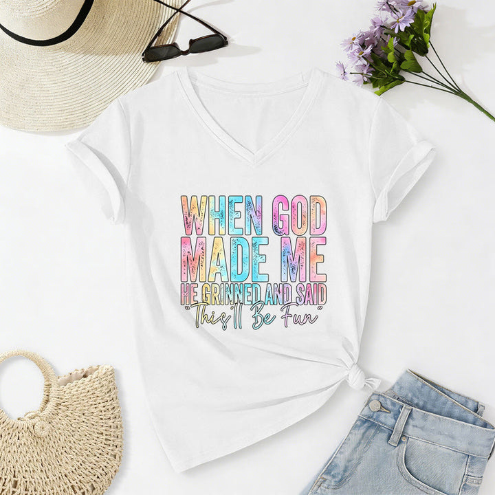 Christianartworkshop „Als Gott mich schuf“ Buntes, lässiges T-Shirt mit Farbverlauf und V-Ausschnitt - Weiß - 2XL - image 12